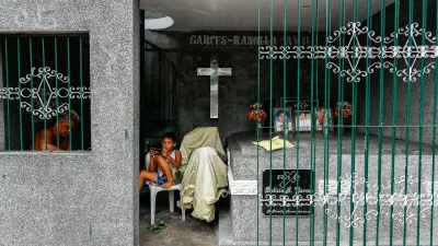 Prizor s pokopali&scaron;ča v Manili / Foto: Profimedia / Foto: Profimedia