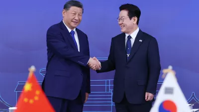 China's President Xi Jinping shakes hands with South Korea's President Lee Jae Myung during their meeting in Gyeongju, South Korea, November 1, 2025.  Yonhap via REUTERS  THIS IMAGE HAS BEEN SUPPLIED BY A THIRD PARTY. NO RESALES. NO ARCHIVES. SOUTH KOREA OUT. NO COMMERCIAL OR EDITORIAL SALES IN SOUTH KOREA.