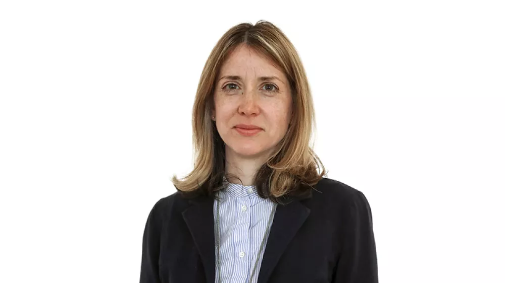 Veronika Rupnik ŽenkoZA ONLINE - Redakcija Dnevnik 2024 - portreti za komentarje in kolumne - kolumnisti - komentatorji &ndash; novinarji - portret //FOTO: Luka Cjuha