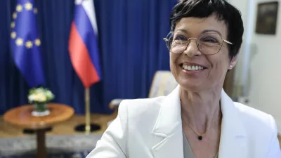 Marta Kos- 21.07.2025 - predsednik vlade Robert Golob bo sprejel evropsko komisarko za &scaron;iritev Marto Kos, s katero bosta govorila o predlogu Evropske komisije glede večletnega finančnega okvira EU 2028-2034, krepitvi konkurenčnosti ter stanju &scaron;iritvenega procesa EU//FOTO: Jaka Gasar