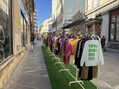 Hitra moda, reikliranje, 