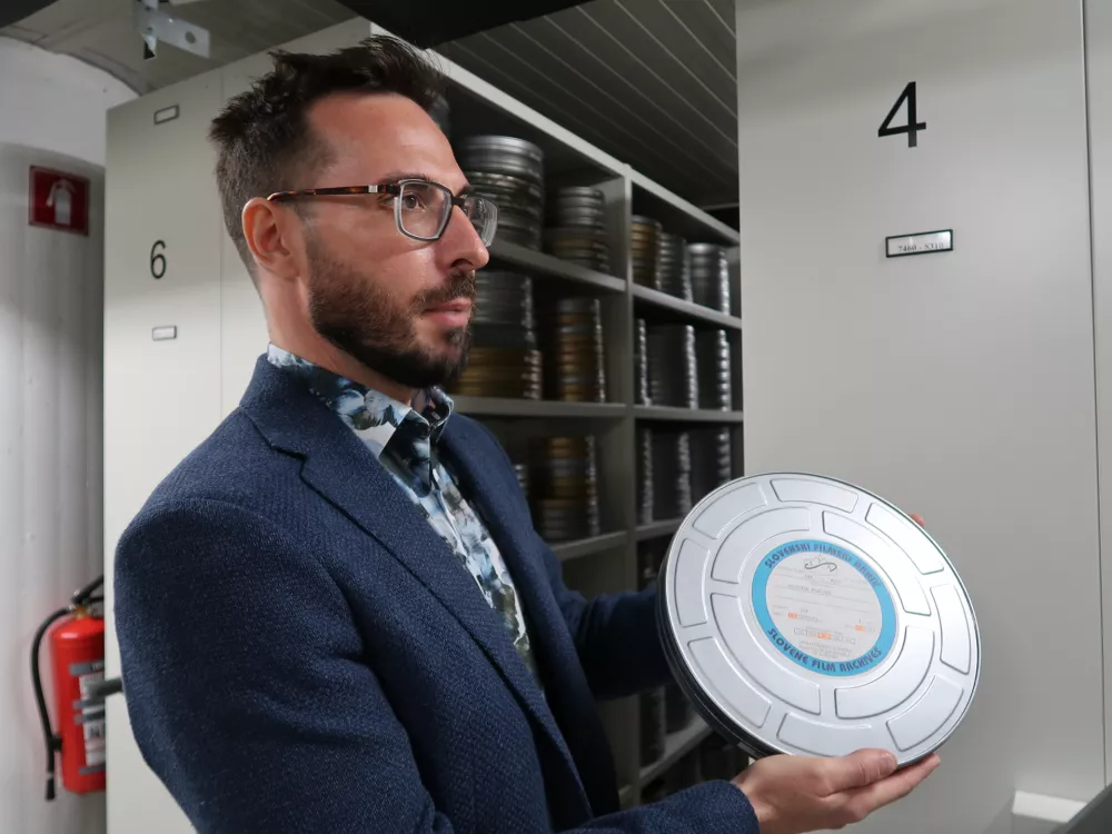 Arhiv Republike Slovenije, 80 let, javno vodstvo, Center za konserviranje in restavriranje arhivskega gradiva, arhivist, arhivistika, Gregor Jenu&scaron;, namestnik direktorja / Foto: Nata&scaron;a Bucik Ozebek