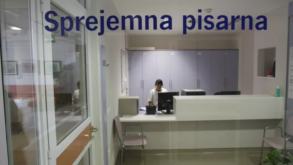 Kaj prina&scaron;a preglednej&scaron;e centralno naročanje bolnikov in ukinjanje stopnje &raquo;zelo hitro&laquo;