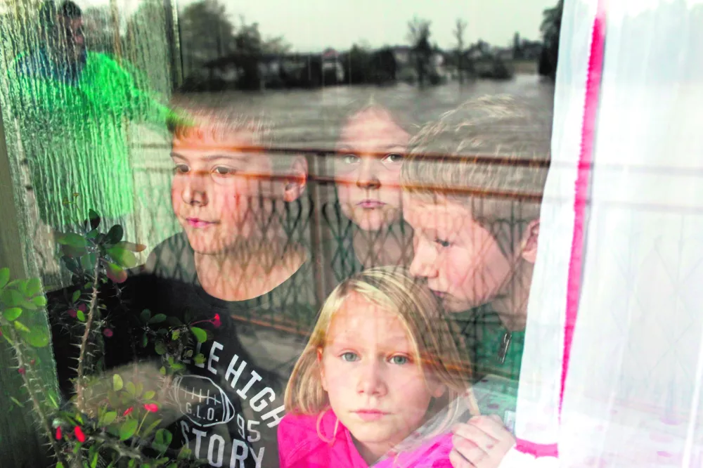 Zase se je država poravnala, poplavljene državljane pa pustila na cedilu