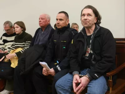 Zadnja priča &scaron;e pred zasli&scaron;anjem umrla