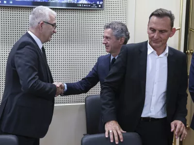 predsednik vlade dr. Robert Golob- 04.07.2023 - Ekonomsko-socialni svet - izredna seja ESS - razprava o vodenju socialnega dialoga. //FOTO: Jaka Gasar