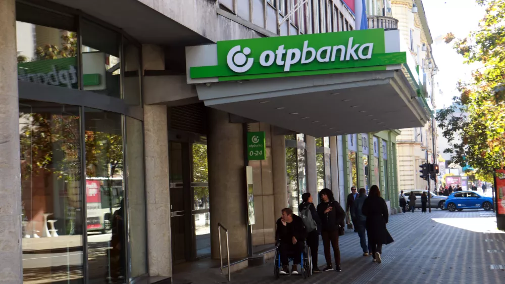 28.10.2025 -OTP banka, bankomatFoto: Tomaž Skale