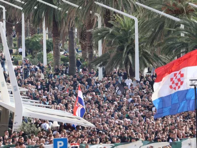 08.11.2025., Split - U organizaciji navijacke skupine Torcide na Rivi se odrzava zbog uhicenja maskiranih muskaraca koji su upali na Dane srpske kulture u Gradskom kotaru Blatine. Photo: Ivana Ivanovic/PIXSELL