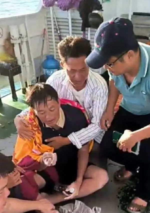 Re&scaron;evanje na razburkanem morju je bilo zahtevno.