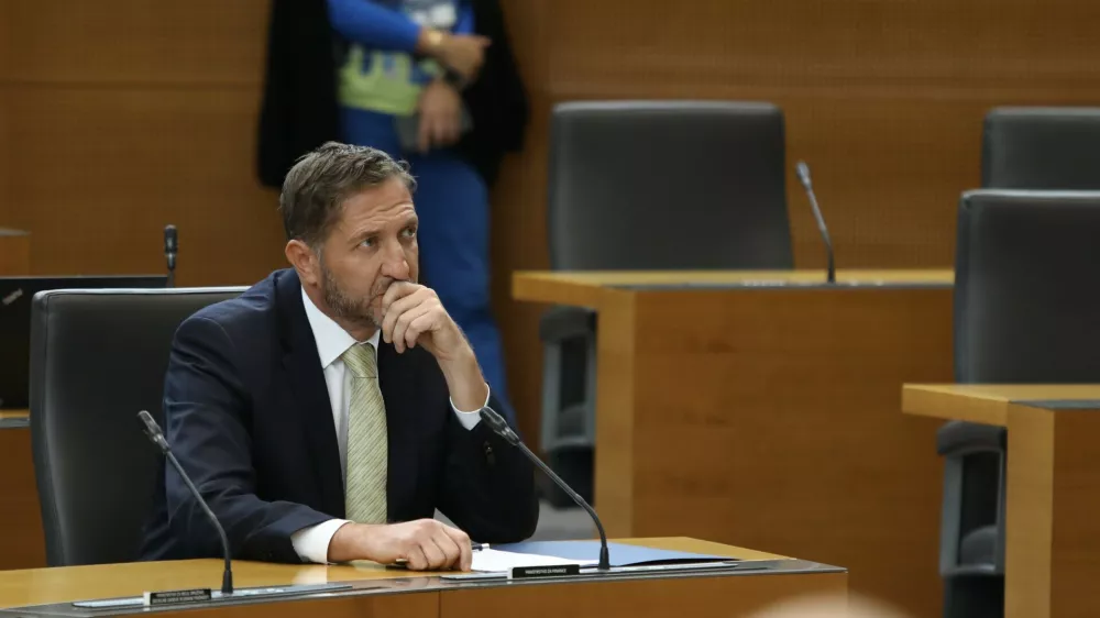 Proti &ldquo;božičnici&rdquo; ne bodo &scaron;li na nož