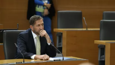 Proti &ldquo;božičnici&rdquo; ne bodo &scaron;li na nož