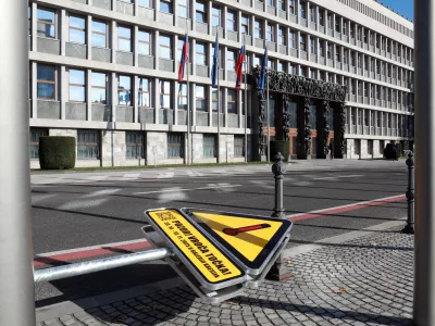 05.11.2025 -simbolična fotografijavroča točka, parlamentFoto: Tomaž Skale