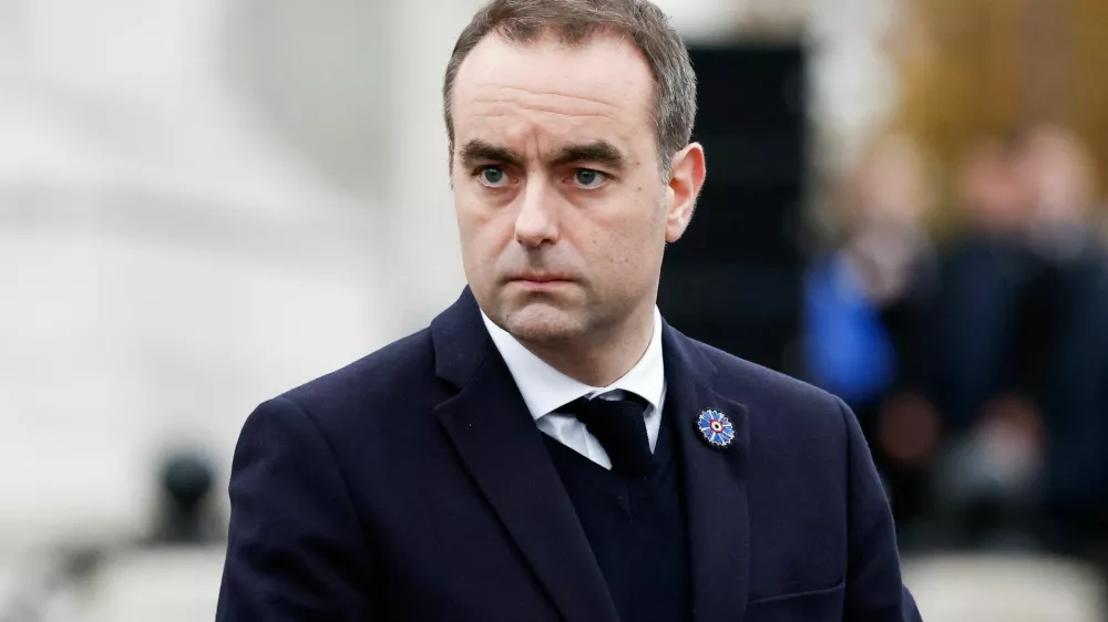 France's Prime Minister Sebastien Lecornu attends the commemorations marking the 107th anniversary of the November 11, 1918 Armistice that ended World War I, at Place de l'Etoile in Paris, France, November 11, 2025. REUTERS/Benoit Tessier/Pool