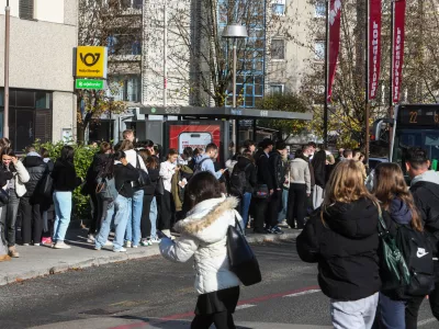 Gneča na avtobusu do in iz Fužin: &raquo;Sploh se mi ne splača več imeti urbane.&laquo;