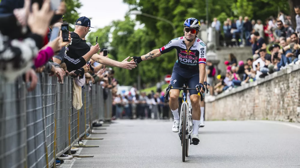 Primoz Roglic of Red Bull Bora Hansgrohe is seen during Giro di Italia in Treviso, Italy on May 24, 2025. // Charly L&oacute;pez / Red Bull Content Pool // SI202505240846 // Usage for editorial use only // 