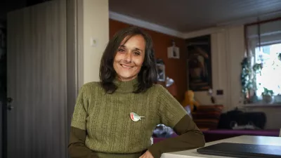 Nina Wabra Jakič: &raquo;Moč ni to, da iz bitke pride&scaron; smejoč, z ble&scaron;čečim ogrinjalom in sijočo krono na glavi. Po navadi pride&scaron; potolčen in razcapan.&laquo; / Foto: Luka Cjuha