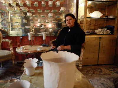 Katja Jurgec Bricman je neskončen vir anekdot in ženska, ki se ničesar ne ustra&scaron;i. / Foto: Tomaž Skale