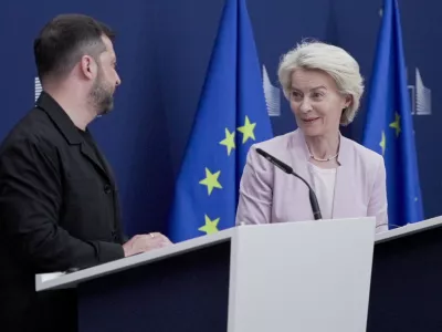 European Commission President Ursula von der Leyen holds a press conference with Ukrainian President Volodymyr Zelenskiy in Brussels, Belgium, before they head to Washington, D.C., with other European leaders to meet with U.S. President Donald Trump, August 17, 2025. REUTERS/Bart Biesemans