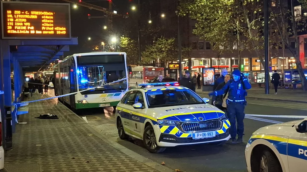 Policija ujela storilca, zakaj je zabodel &scaron;oferja avtobusa, &scaron;e ugotavljajo