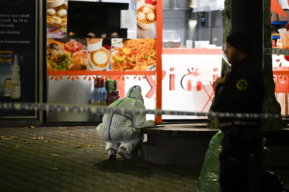 kriminalforenzika forenziki policija uboj kriminalisti 13.11.2025 Napad na voznika LPP z ostrim predmetom - nožem, Bavarski dvorFoto: Nik Erik Neubauer