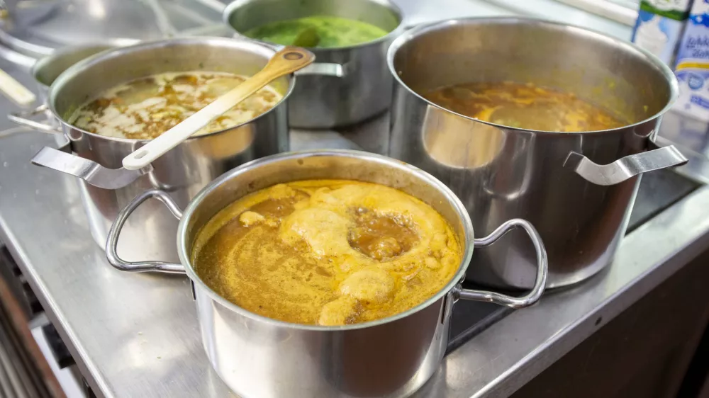 - olska kuhinja  olska prehrana- 10.10.2018  Osnovna ola O Danile Kumar, mednarodna ola, Gogalova ulica 15 v Ljubljani//FOTO: Matja Rut