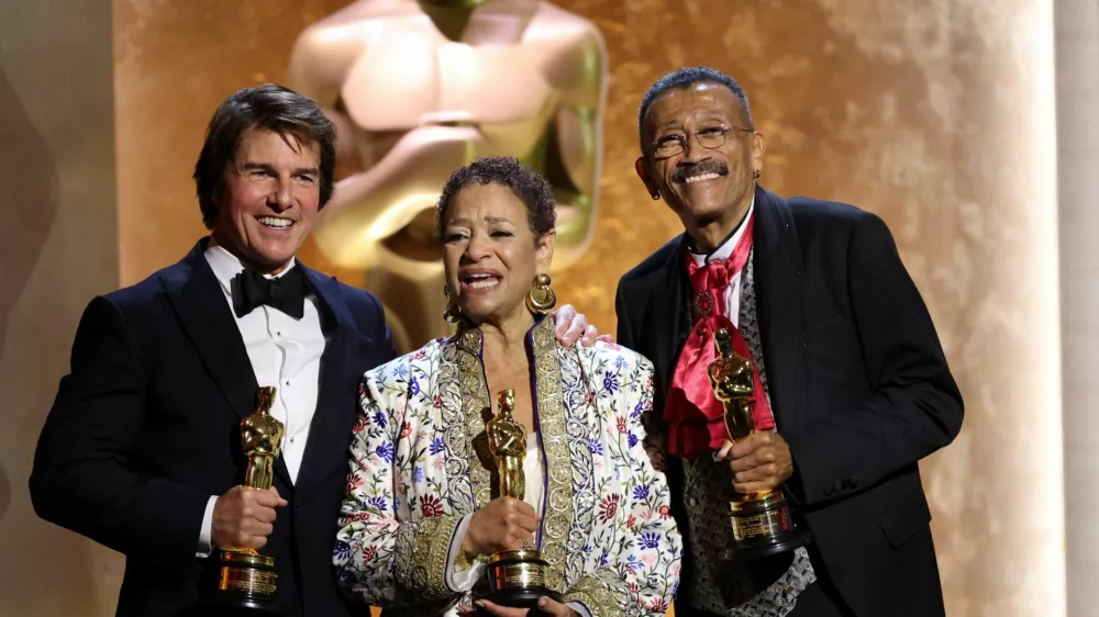 Tom Cruise, Wynn Thomas and Debbie Allen pose with their honorary Oscars during the Academy of Motion Picture Arts and Sciences 16th Governors Awards in Los Angeles, California, U.S., November 16, 2025. REUTERS/Mario Anzuoni