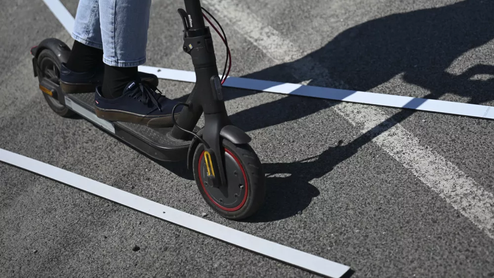 E - SKIROSKIRO SIMBOLIČNA FOTOGRAFIJAvarnost v prometu električni skiro14.05.2025 Novinarska konferenca: " Varno z e-skirojem "FOTO: Nik Erik Neubauer