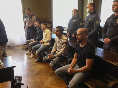 - 23.09.2022 - sojenje Marku Belclu, Marjanu Brajdiču, Mihaelu Grmu in Marjanu Grmu za brutalni umor 77-letnega Slavca Knaflja marca 2021, ki je živel v gozdu pri Zgornjih Duplicah v okolici Grosupljega //FOTO: Luka Cjuha