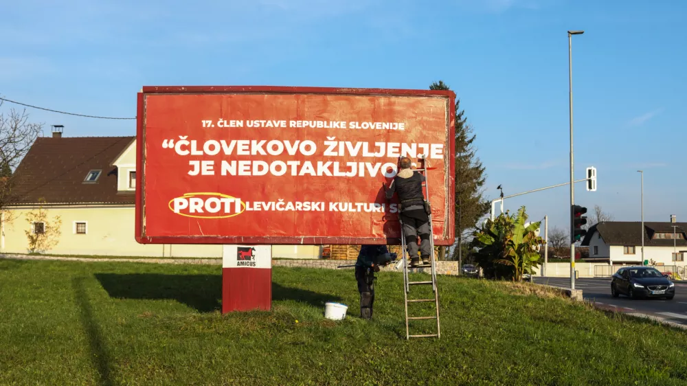 - 12.11.2025. - Predvolilni, predreferendumski plakat pred referendumom o Prostovoljnem končanju življenja 2025.//FOTO: Bojan Velikonja / Foto: Bojan Velikonja