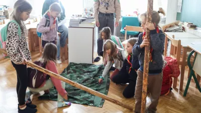 - 22.11.2025. - Srečanje medvedkov in čebelic. Delavnice za otroke Mestne Zveze Tabornikov na OŠ Vič v Ljubljani.//FOTO: Bojan Velikonja