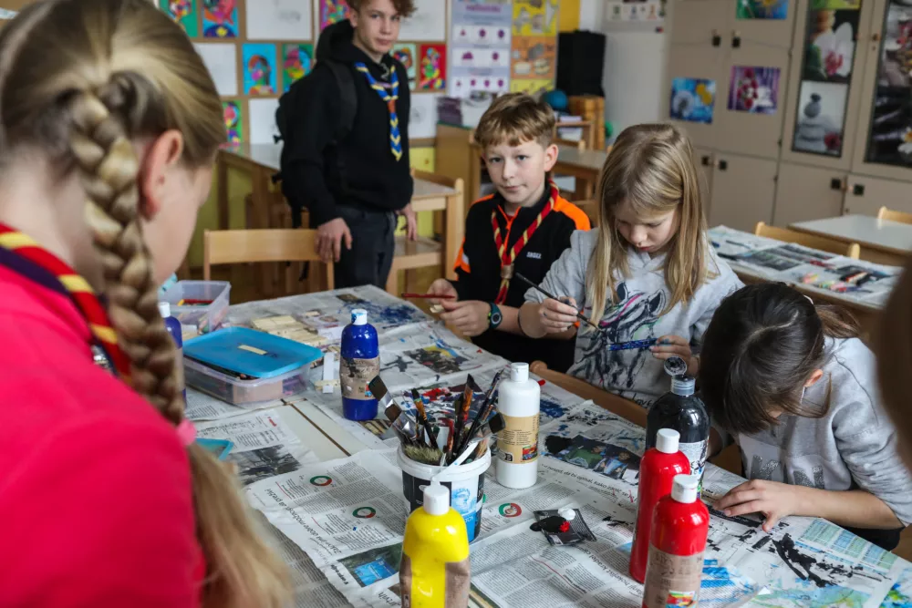 - 22.11.2025. - Srečanje medvedkov in čebelic. Delavnice za otroke Mestne Zveze Tabornikov na O&Scaron; Vič v Ljubljani.//FOTO: Bojan Velikonja