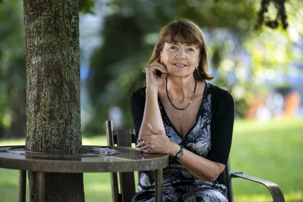 - 10.08.2021 &ndash; dr. Lučka Kajfež Bogataj, klimatologinja, redna profesorica na Biotehni&scaron;ki fakulteti v Ljubljani, predstojnica Katedre za agrometeorologijo in članica Medvladnega foruma za podnebne spremembe (IPCC) v Ženevi.  //FOTO: Matjaž Ru&scaron;tOPOMBA: INTERVJU ZA OBJEKTIV 2021 / Foto: Matjaž Ru&scaron;t