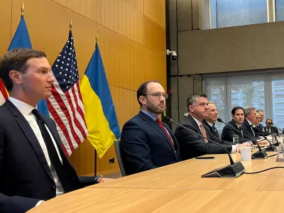 President&nbsp;Donald Trump's&nbsp;son-in-law Jared&nbsp;Kushner, U.S. Special Envoy Steve Witkoff, U.S. Secretary of State Marco Rubio, U.S. Army Secretary Daniel Driscoll sit before closed-door talks with Head of the Office of the President of Ukraine Andriy Yermak (not pictured) on ending Russia's war in Ukraine, at the U.S. Mission in Geneva, Switzerland, November 23, 2025. REUTERS/Emma Farge