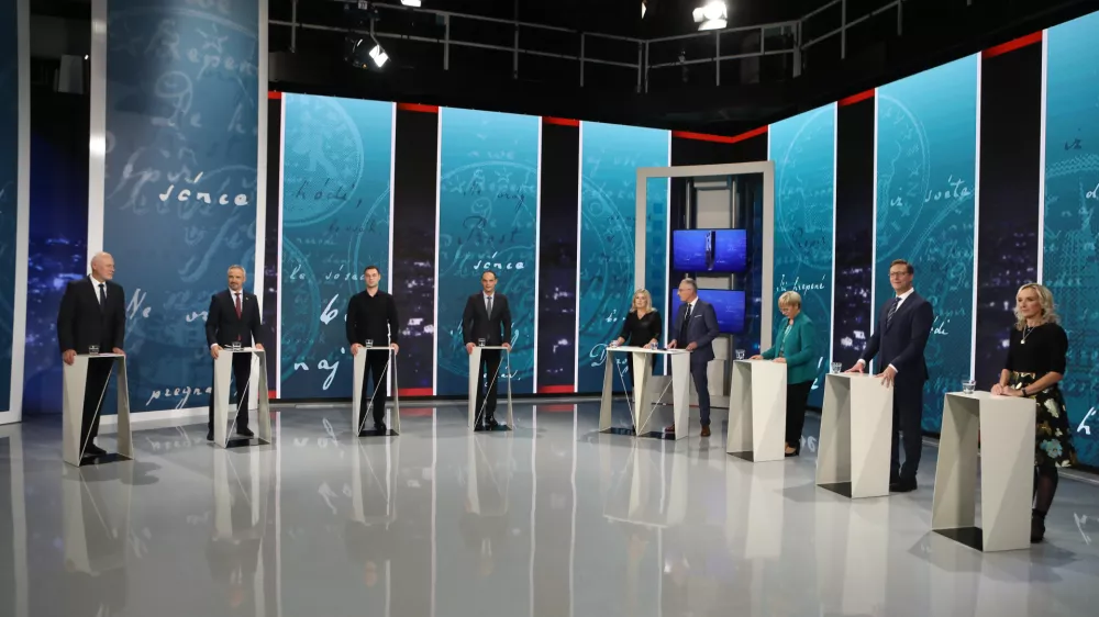 Milan Brglez, Janez Cigler Kralj, Miha Kordi&scaron;, Anže Logar, Nata&scaron;a Pirc Musar, Vladimir PrebiličSabina Senčar- 03.10.2022 &ndash; Predsedni&scaron;ke volitve 2022 - prvo televizijsko soočenje vseh uradno prijavljenih kandidatov za predsednika republike na RTV Slovenija //FOTO: Luka Cjuha