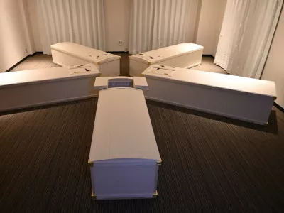 30 minut miru: meditacija v krsti kot nova velnes izku&scaron;nja