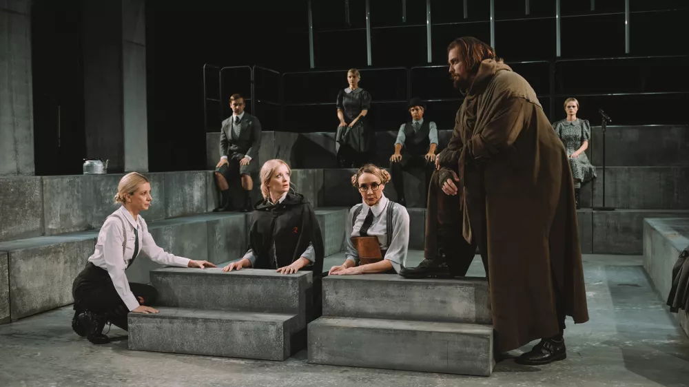 Jevgenij &Scaron;varc: Zmaj, režija Nela Vito&scaron;ević, MGL 2025