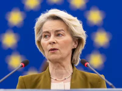26 November 2025, France, Stra&szlig;burg: Ursula von der Leyen, President of the European Commission, speaks in the European Parliament building. Among other things, the EU Parliament is expected to discuss the current peace talks in the Ukraine war. Photo: Philipp von Ditfurth/dpa