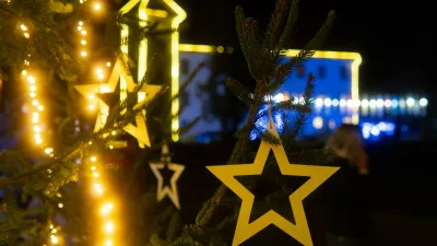 Praznični sejmi, drsali&scaron;ča, Miklavževi sprevodi