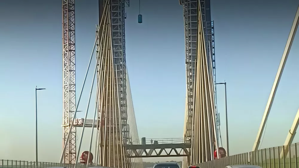 strani&scaron;če nad avtocesto