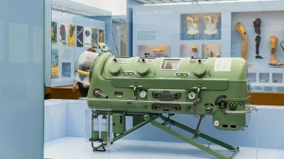 Deutsches Hygienemuseum Dauerausstellung Das 1912 gegr&uuml;ndete Deutsche Hygiene-Museum ist ein Museum in Dresden. Es versteht sich als ein &ouml;ffentliches Forum f&uuml;r Wissenschaft, Kultur und Gesellschaft. Eiserne Lunge um 1959. Dresden Sachsen Deutschland *** German Hygiene Museum Permanent exhibition Founded in 1912, the German Hygiene Museum is a museum in Dresden It sees itself as a public forum for science, culture and society Iron lung around 1959 Dresden Saxony Germany,Image: 842720984, License: Rights-managed, Restrictions: imago is entitled to issue a simple usage license at the time of provision. Personality and trademark rights as well as copyright laws regarding art-works shown must be observed. Commercial use at your own risk., Model Release: no