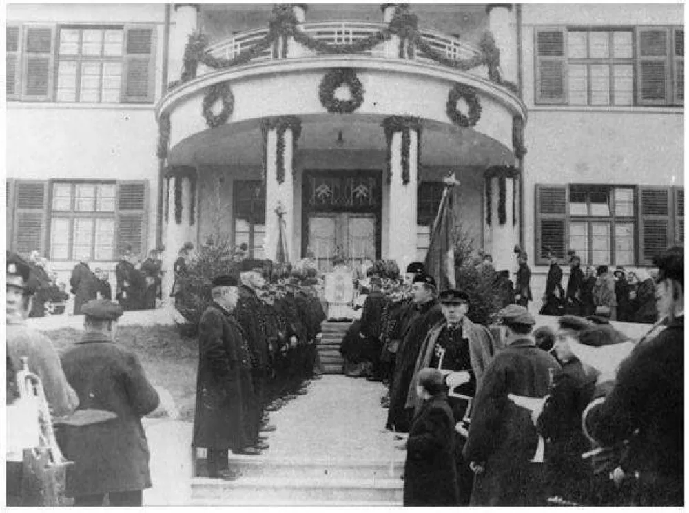 Splo&scaron;na bolni&scaron;nica Trbovlje, otvoritev 1925 / Foto: Arhiv Zm Trbovlje