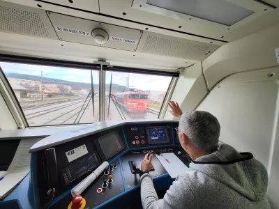 strojevodja in&scaron;truktor Tomaž &Scaron;en, Slovenske železnice / Foto: Katja Gle&scaron;čič 