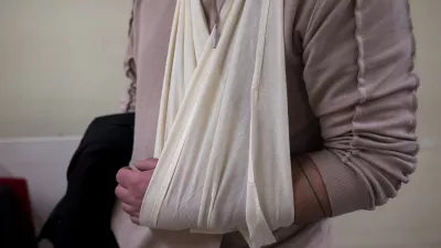 Zdravstvo - simbolična fotografija - po&scaron;kodbaPacienti- 15.2.2024 - UKC Ljubljana - Urgenca// FOTO: Nik Erik Neubauer