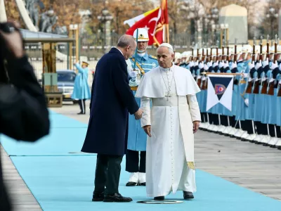 Pope Leo XIV meets Turkish President Tayyip Erdogan at the Presidential Palace, during his first apostolic journey, in Ankara, Turkey, November 27, 2025. REUTERS/Yara Nardi