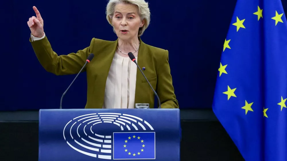 FILE PHOTO: European Commission President Ursula von der Leyen delivers a State of the European Union address to the European Parliament, in Strasbourg, France, September 10, 2025. REUTERS/Yves Herman/File Photo