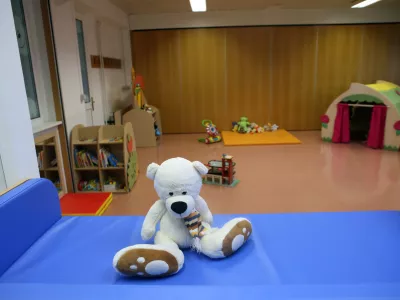 - simbolična fotografija - pli&scaron;asta igrača -  medvedek- - 17.01.2018 &ndash; Zasebni vrtec Lepa zgodba, zasebni zavod Mladost in modrost, zavod za medgeneracijsko sodelovanje, Malen&scaron;kova ulica 1 v Ljubljani //FOTO: Tomaž Skale