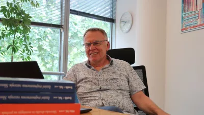 Večina Slovencev za pravičnej&scaron;e plače in nižje davke