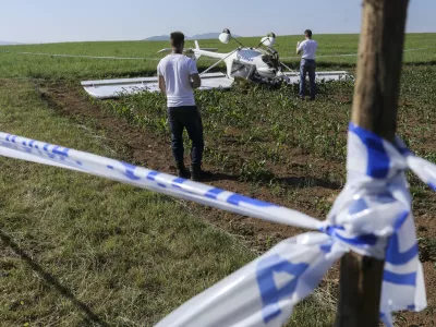 - 10.06.2014 Grosuplje - letalska nesreča - pri prisilnem pristanku med Cikavo in Grosupljem strmoglavilo ultralahko letalo, pri čemer se je zaradi razmočenega terena letalo prevrnilo    //FOTO: Jaka Gasar