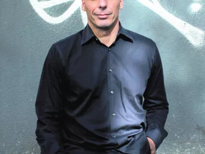 Yanis Varoufakis, gr&ouml;ki ekonomist - profesor gospodarstva na atenski univerzi,    //FOTO: Jaka GasarOPOMBA: ZA OBJAVO V PRILOGI n DNEVNIKOV OBJEKTIV - INTERVJU 2013