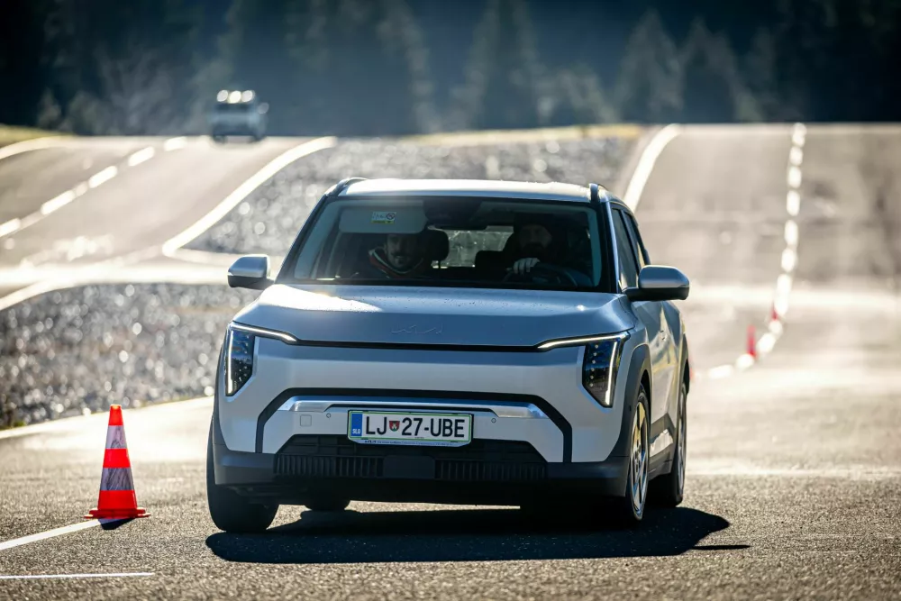 Slovenski avto leta 2026: do zme&scaron;njave v glavi na koncu le ni pri&scaron;lo